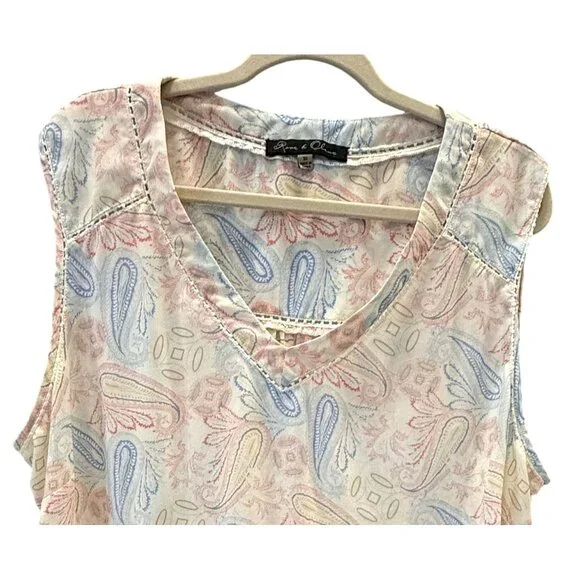 Rose & Olive Womens Sleeveless Pastel Paisley Blouse Flowy Top Plus Size 3X - Picture 2 of 5